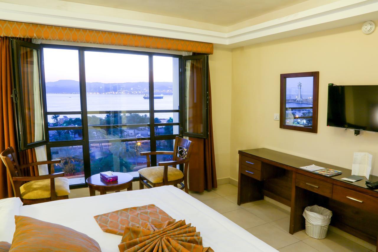 City Tower Hotel Aqaba Exteriör bild